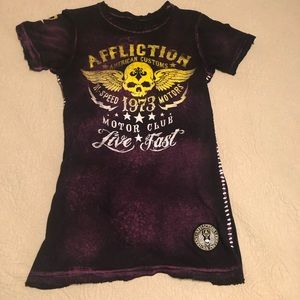 Women’s large affliction t shirt